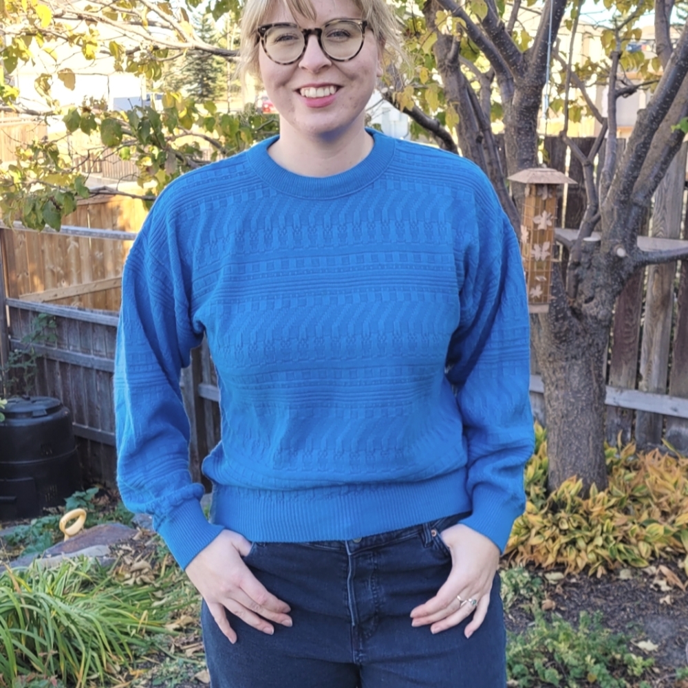 Blue 80s textured knit sweater
